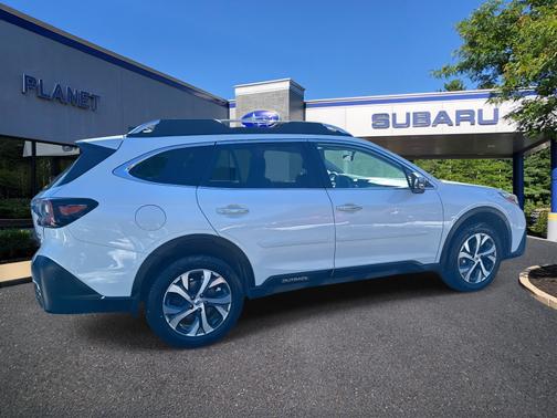 2022 Subaru Outback Touring XT