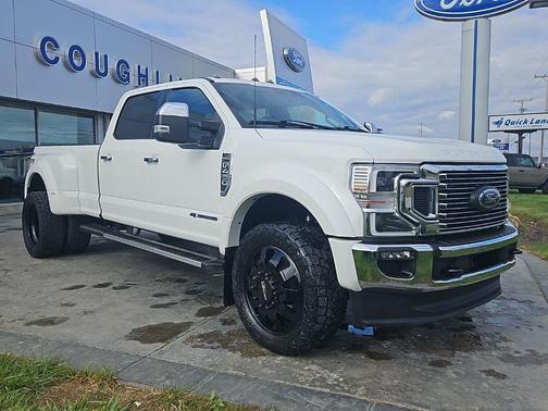 2022 Ford F-450 Lariat