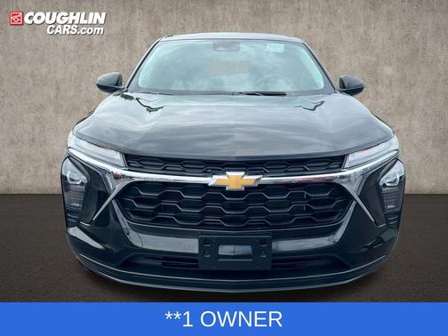 Mosaic Black Metallic 2024 Chevrolet Trax LS