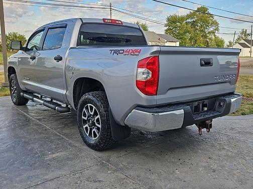 2017 Toyota Tundra SR5