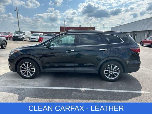 2017 Hyundai SANTA FE SE