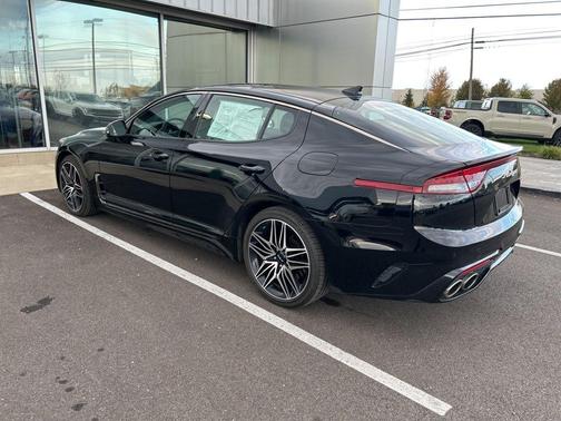 2023 Kia Stinger GT2