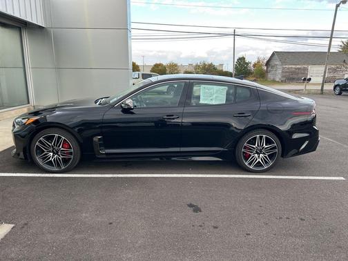 2023 Kia Stinger GT2