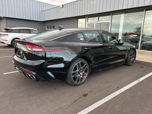 2023 Kia Stinger GT2