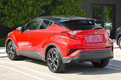 2020 Toyota C-HR XLE
