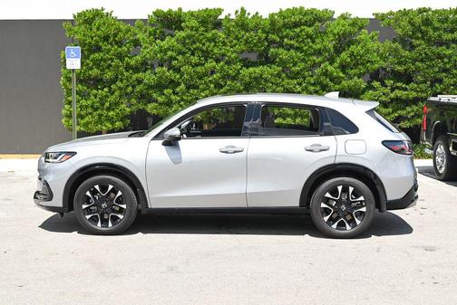 Solar Silver Metallic 2027 Honda HR-V EX-L
