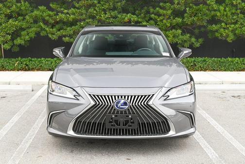 2021 Lexus ES 300h Base