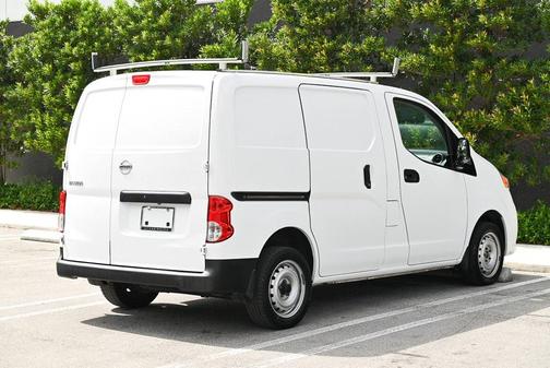 2021 Nissan NV200 S