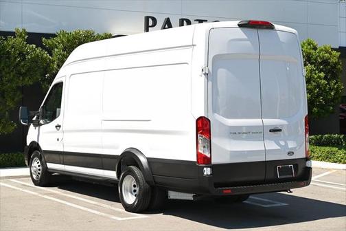 2022 Ford Transit-350 Base