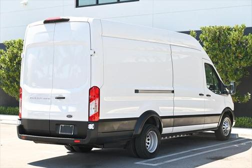 2022 Ford Transit-350 Base