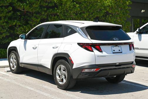 2024 Hyundai TUCSON SE
