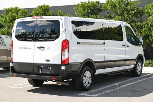 2022 Ford Transit-350 XLT