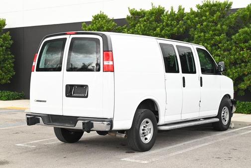 2024 Chevrolet Express 2500 RWD 2500 Regular Wheelbase WT