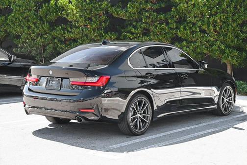 2020 BMW 330 330i