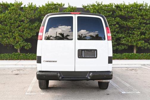 2022 Chevrolet Express 3500 RWD 3500 Extended Wheelbase WT