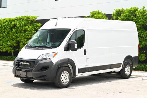 Bright White Clearcoat 2023 RAM ProMaster 2500 High Roof