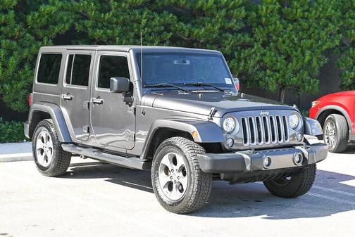 2017 Jeep Wrangler Unlimited Sahara