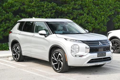 2024 Mitsubishi Outlander SEL 2.5 2WD