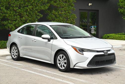 2020 Toyota Corolla LE