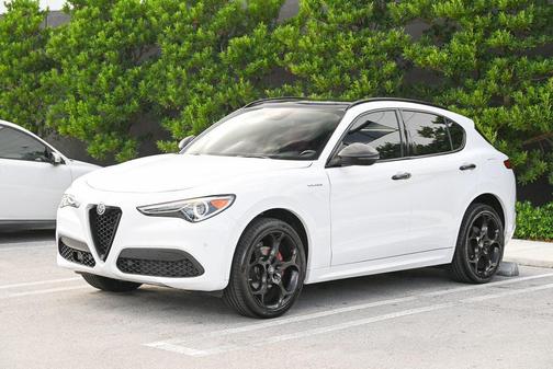 2022 Alfa Romeo Stelvio Ti