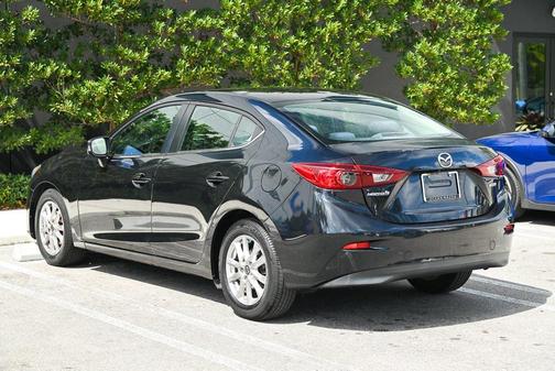 2016 Mazda Mazda3 i Sport