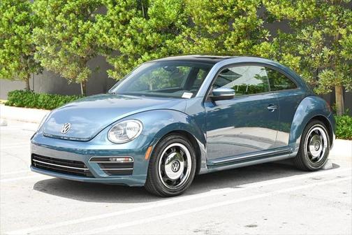 2018 Volkswagen Beetle 2.0T Coast