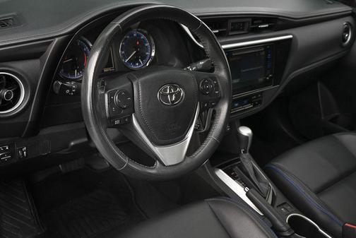 Barcelona Red Metallic 2018 Toyota Corolla XSE
