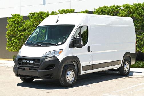 Bright White Clearcoat 2023 RAM ProMaster 2500 High Roof