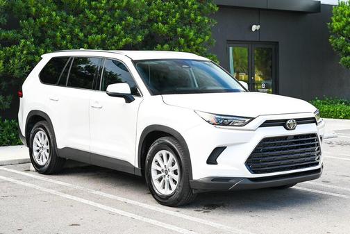 2024 Toyota Grand Highlander XLE