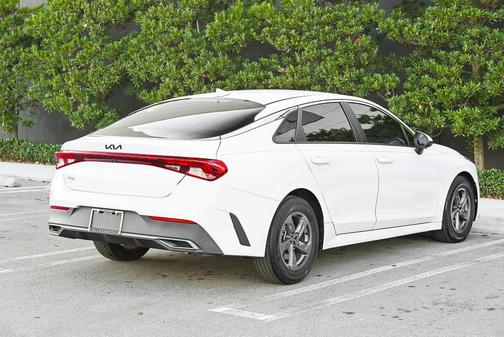 2022 Kia K5 LX