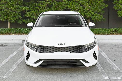 2022 Kia K5 LX