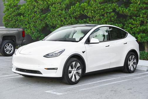 2021 Tesla Model Y Standard Range Rear-Wheel Drive