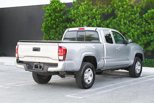 2022 Toyota Tacoma SR