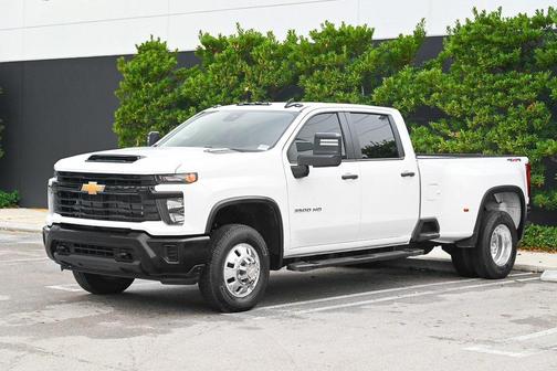 2025 Chevrolet Silverado 3500 WT