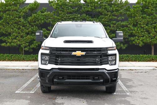 2025 Chevrolet Silverado 3500 WT