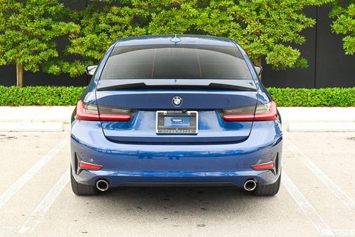 Phytonic Blue Metallic 2022 BMW 330 330i