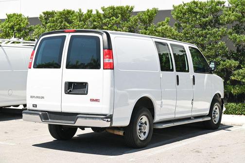 Summit White 2022 GMC Savana 2500 Work Van