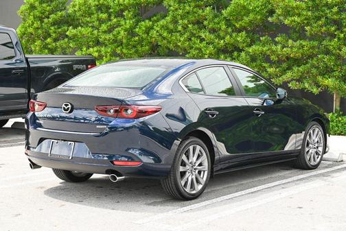 2025 Mazda Mazda3 FWD w/Preferred Package