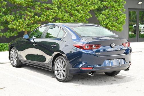 2025 Mazda Mazda3 FWD w/Preferred Package
