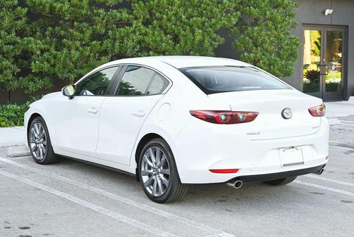 2025 Mazda Mazda3 FWD w/Preferred Package