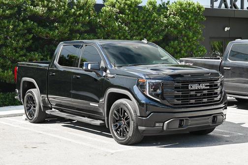 2022 GMC Sierra 1500 Elevation