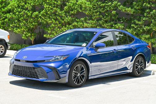 Reservoir Blue 2025 Toyota Camry SE