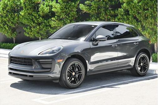 2022 Porsche Macan Base