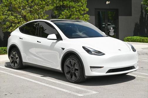 2024 Tesla Model Y Long Range