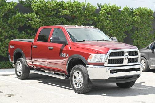 2017 RAM 2500 Tradesman Crew Cab 4x4 6'4' Box