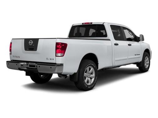2014 Nissan Titan SV