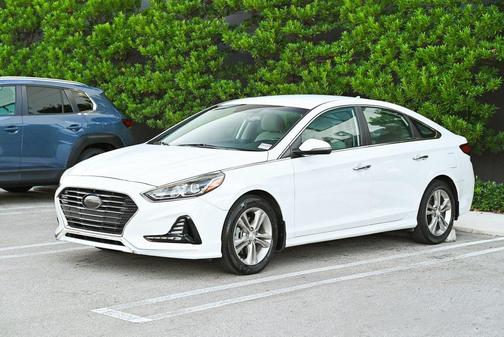2018 Hyundai SONATA SEL