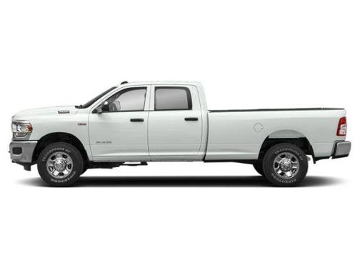 Bright White Clearcoat 2022 RAM 3500 Tradesman Crew Cab 4x4 8' Box