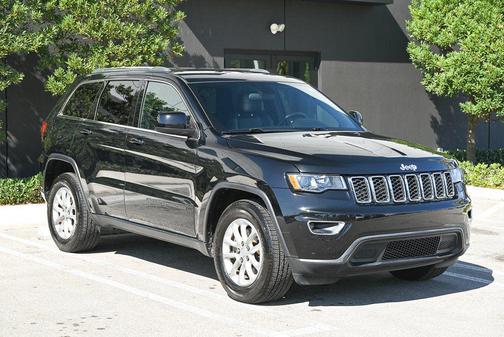 2021 Jeep Grand Cherokee Laredo