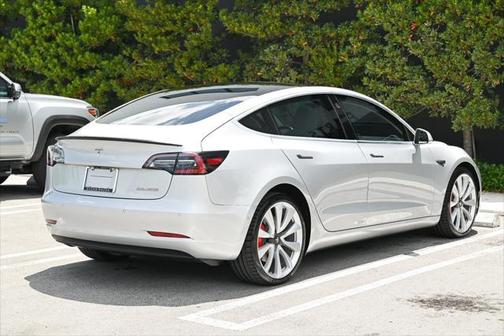 2018 Tesla Model 3 Long Range